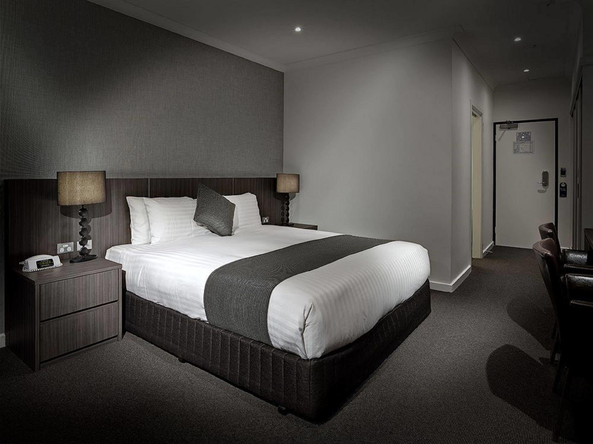 Lakes Hotel Adelaide Buitenkant foto
