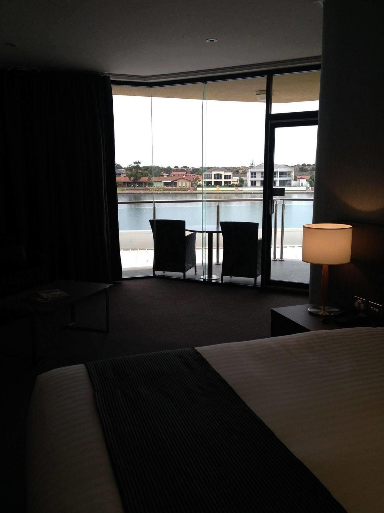 Lakes Hotel Adelaide Buitenkant foto