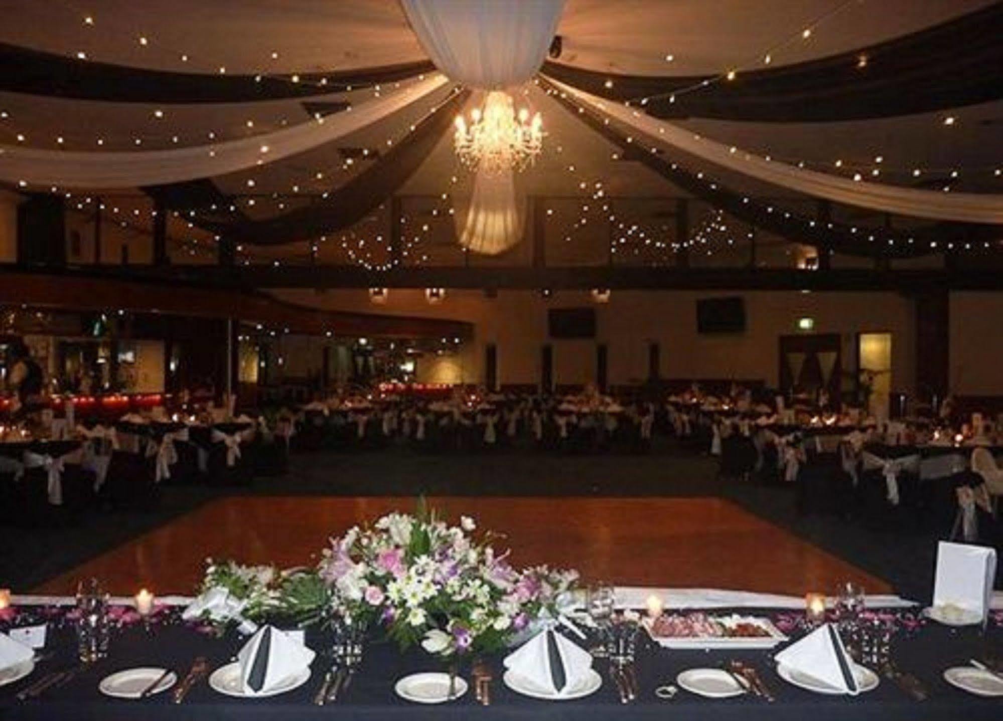 Lakes Hotel Adelaide Buitenkant foto