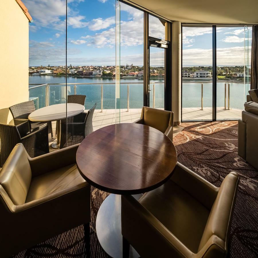 Lakes Hotel Adelaide Buitenkant foto